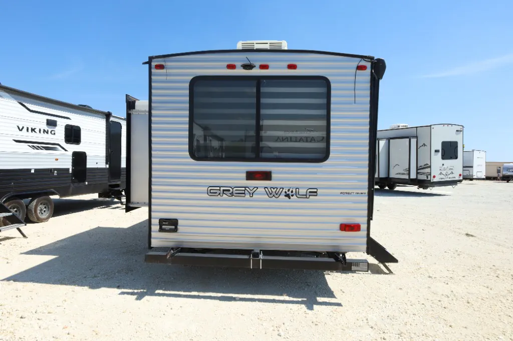 2022 Forest River Cherokee Grey Wolf 23MK — Photo 6