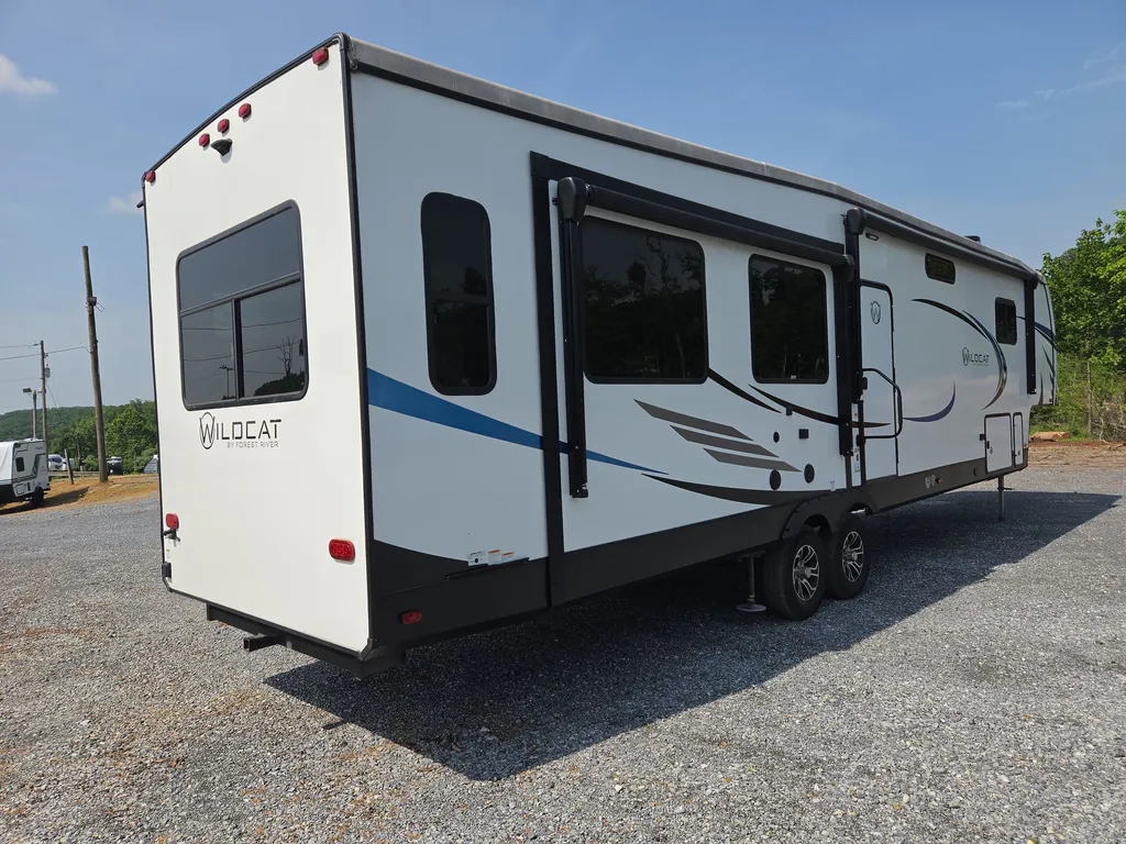 2022 Forest River Wildcat 369MBL, Photos photo 8