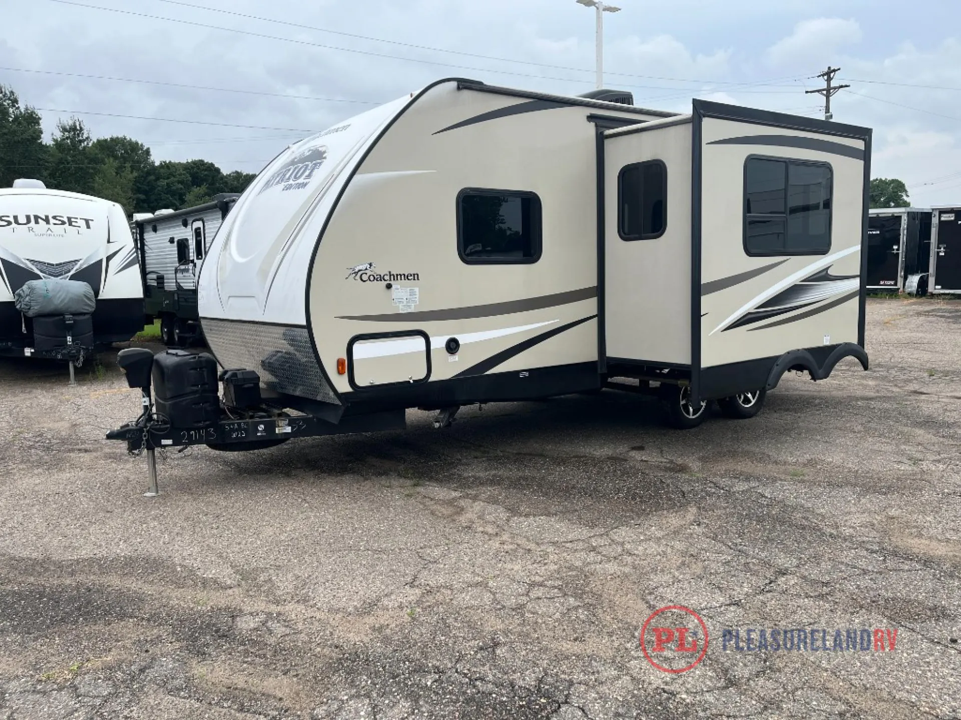 2018 Coachmen Freedom Express Ultra Lite 233 RBS - Photo 4