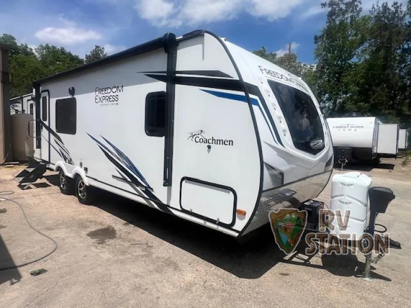 2023 Coachmen Freedom Express Ultra Lite 246RKS - Photo 2