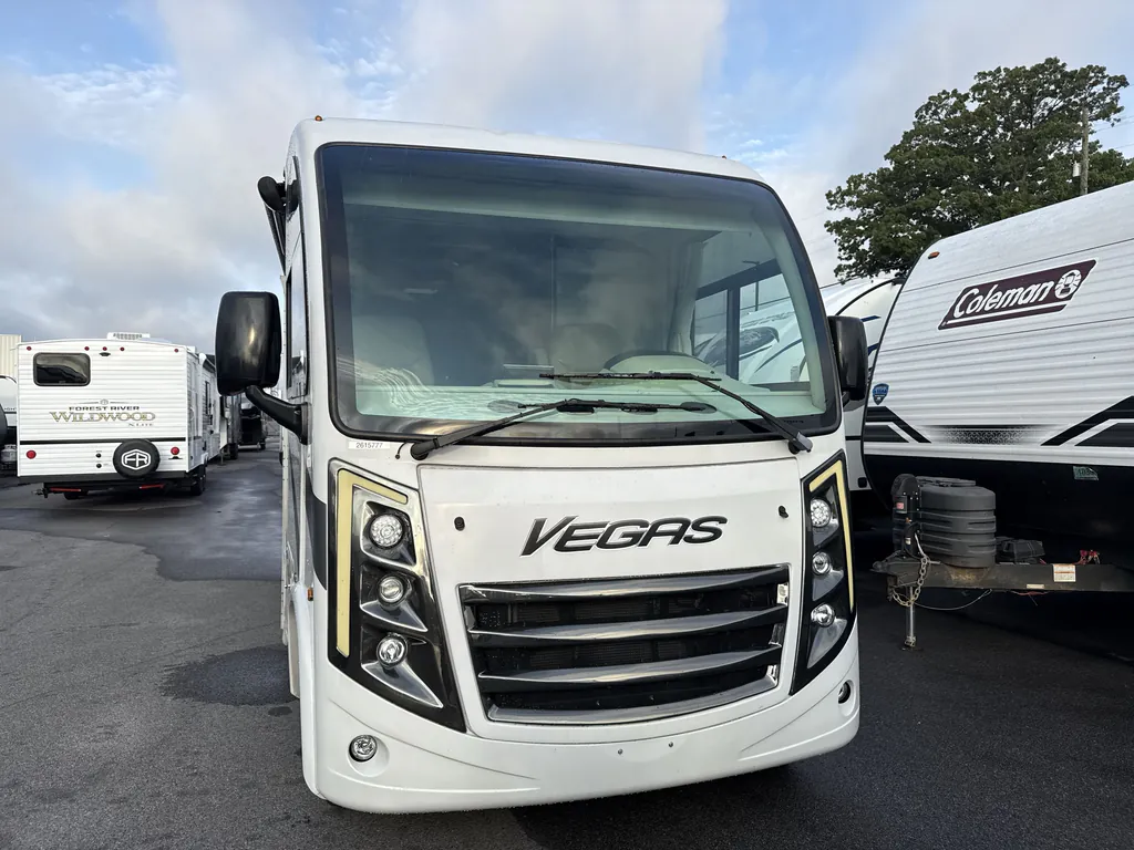 2023 Thor Motor Coach Vegas 24.3, Photos photo 5