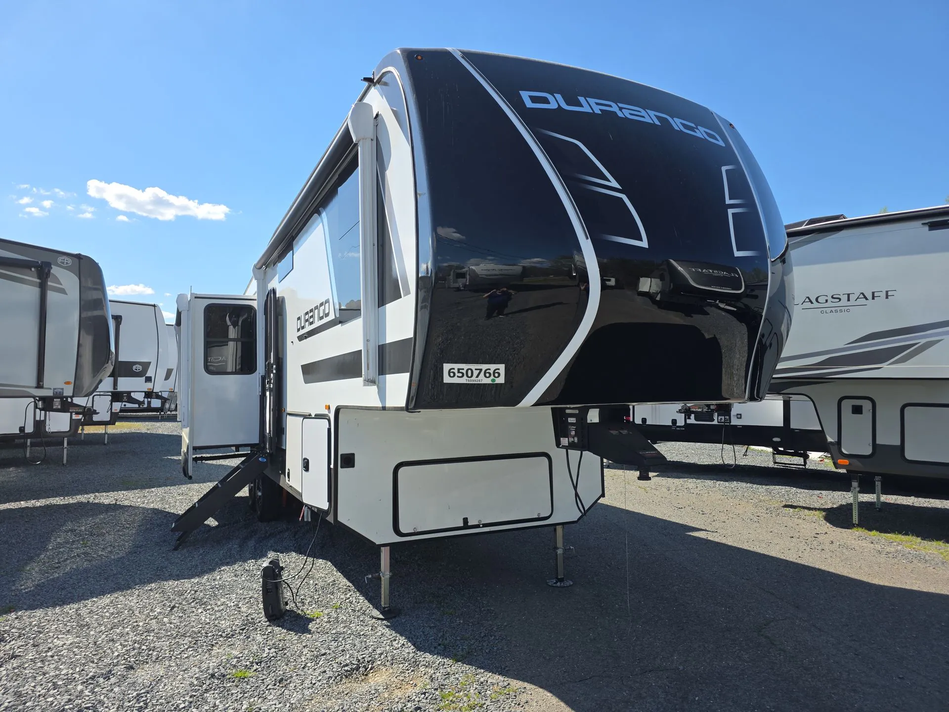 2026 K-Z Durango D301RLT - Photo 2