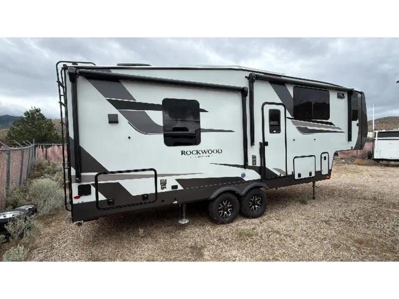2026 Forest River Rockwood Signature 290SFK - Photo 3