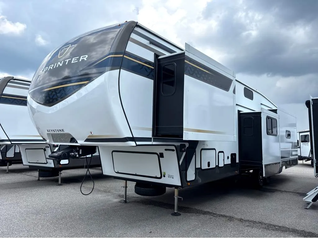 2026 Keystone Sprinter 3590LFT - Photo 4