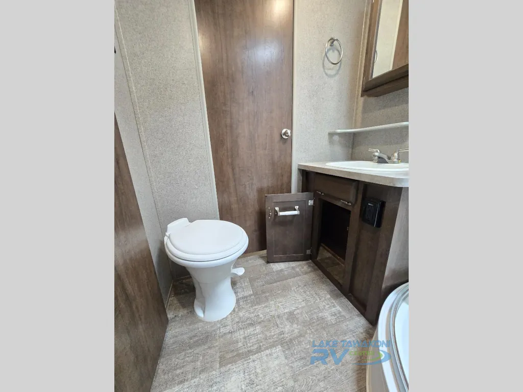 2020 Forest River Rockwood Ultra Lite 2902SW, Photos photo 34