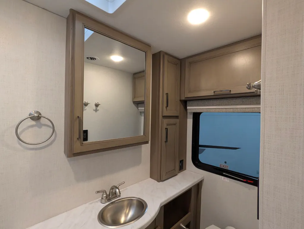 2027 Thor Motor Coach Windsport 36H, Photos photo 38