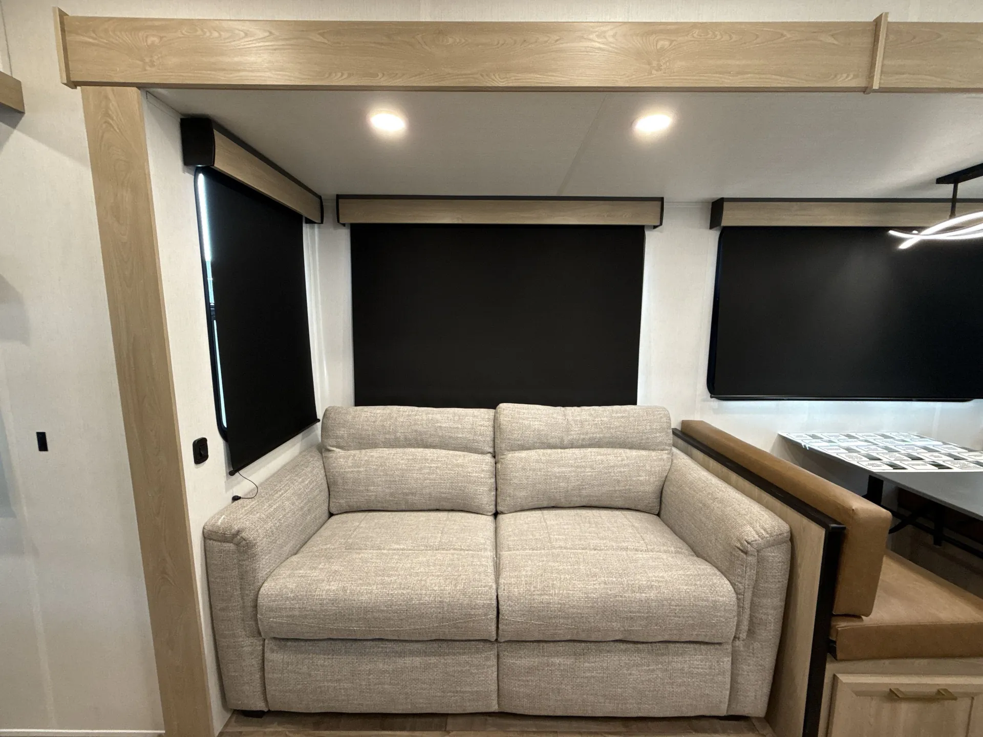 2026 k-z rv Ridgeway 35BH - Photo 4
