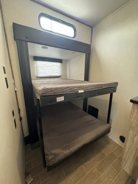 2022 Forest River Cherokee Arctic Wolf 3880 SUITE, Photos photo 26