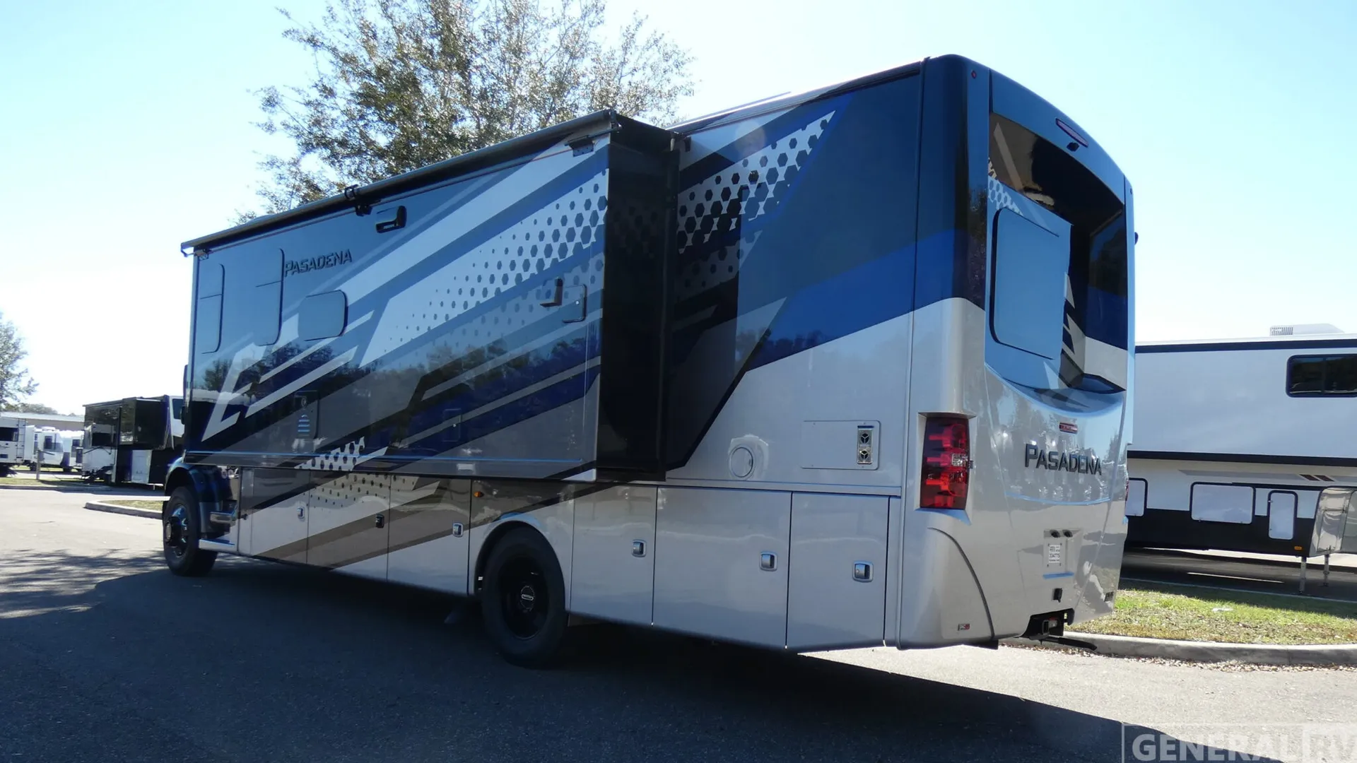 2026 Thor Motor Coach Pasadena 34XG - Photo 4