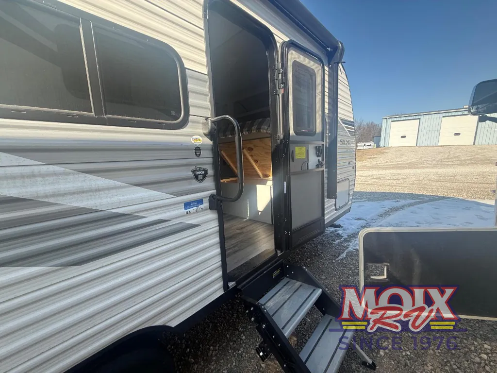2025 Jayco Jay Flight SLX 210QB, Photos photo 9