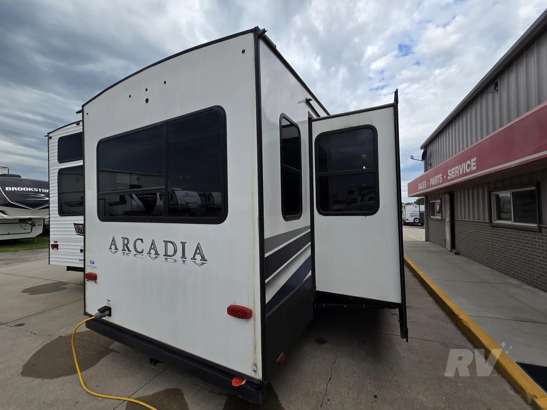 2021 Keystone Arcadia 3660RL - Photo 4