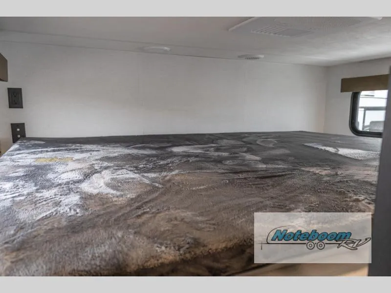 2027 Alliance RV Paradigm 395DS - Photo 4