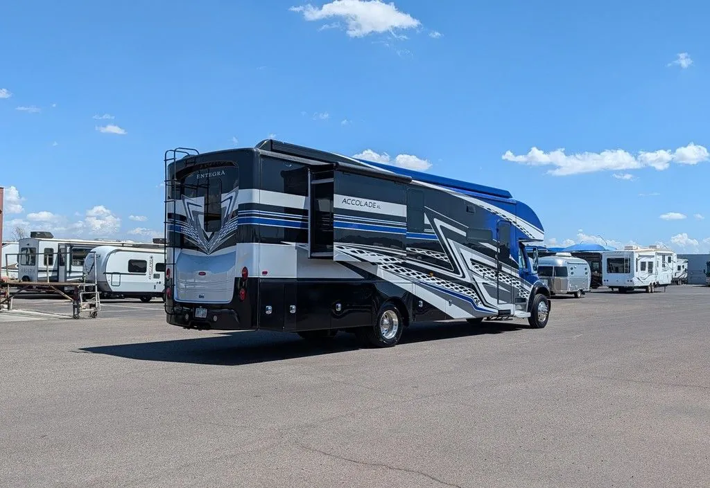 2023 Entegra Coach Accolade 37K, Photos photo 8