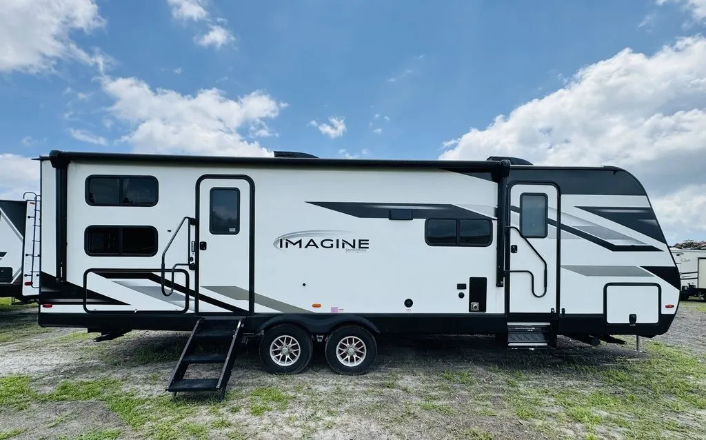 2025 Grand Design Imagine 2970RL - Photo 4
