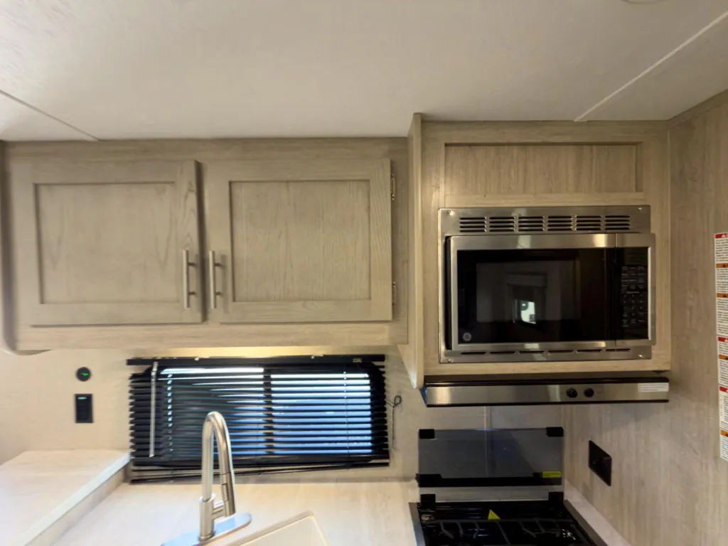 2023 Coachmen Catalina Legacy Edition 243RBS, Photos photo 26