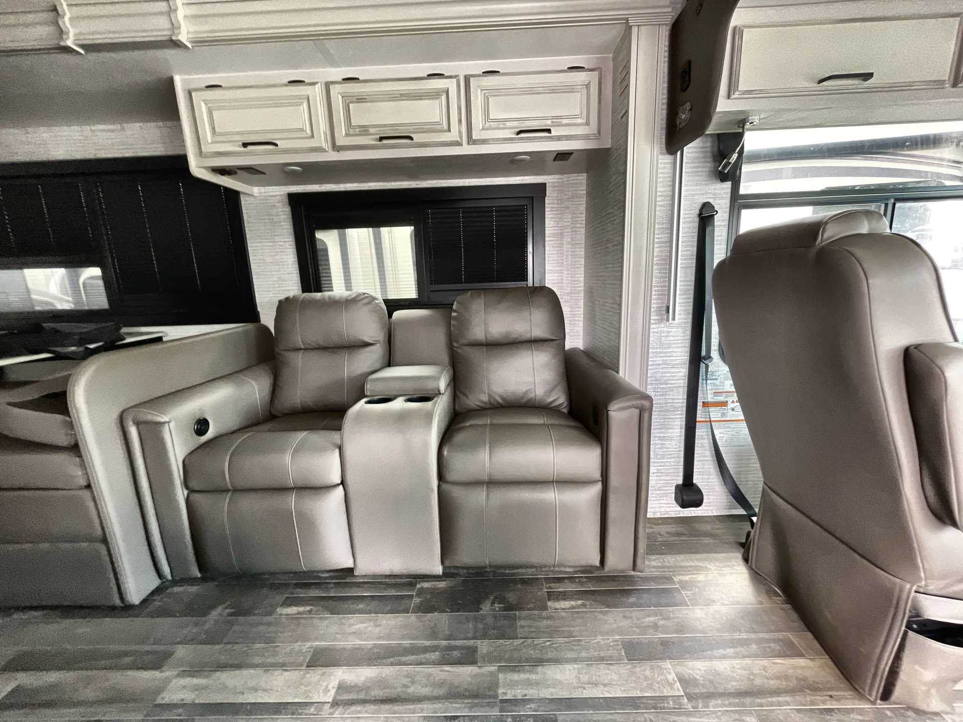 2024 Entegra Coach Vision XL 36C — living area main