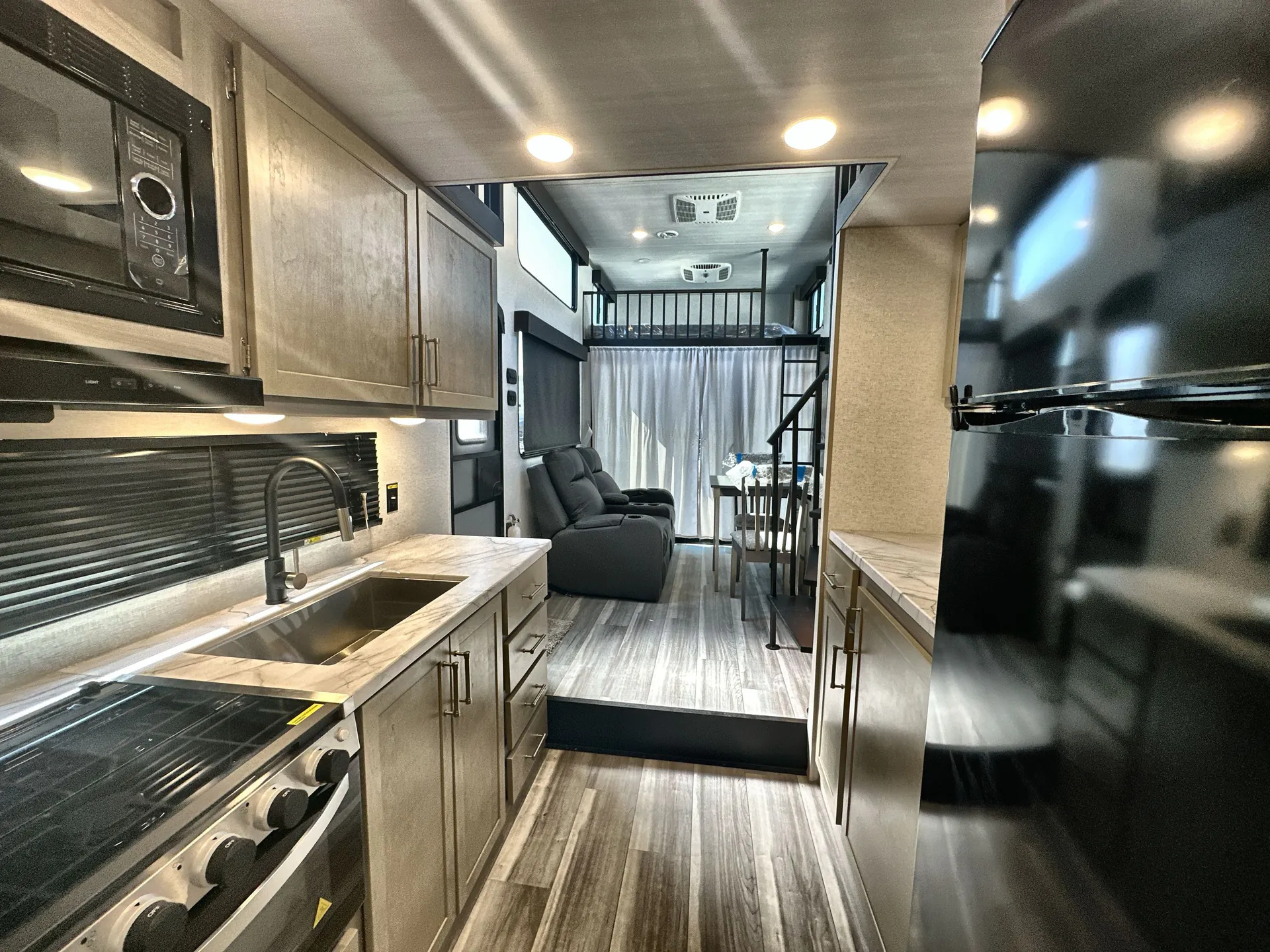 2024 Keystone Springdale 245ML — living area main