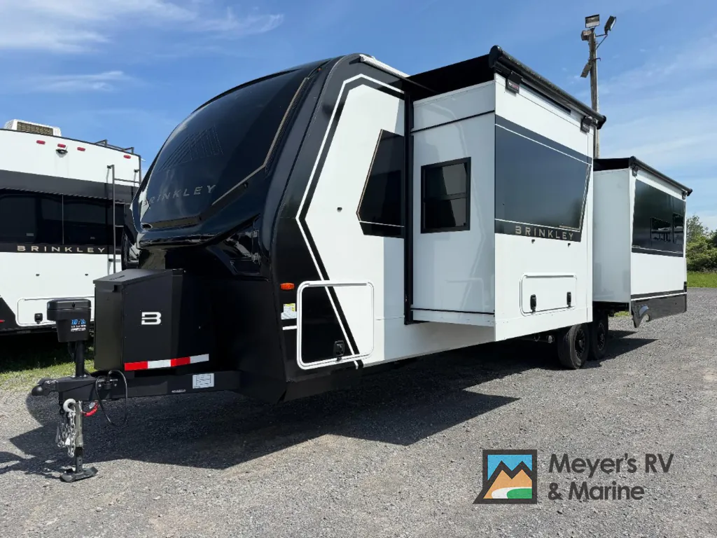 2026 Brinkley Model Z AIR 310, Photos photo 2