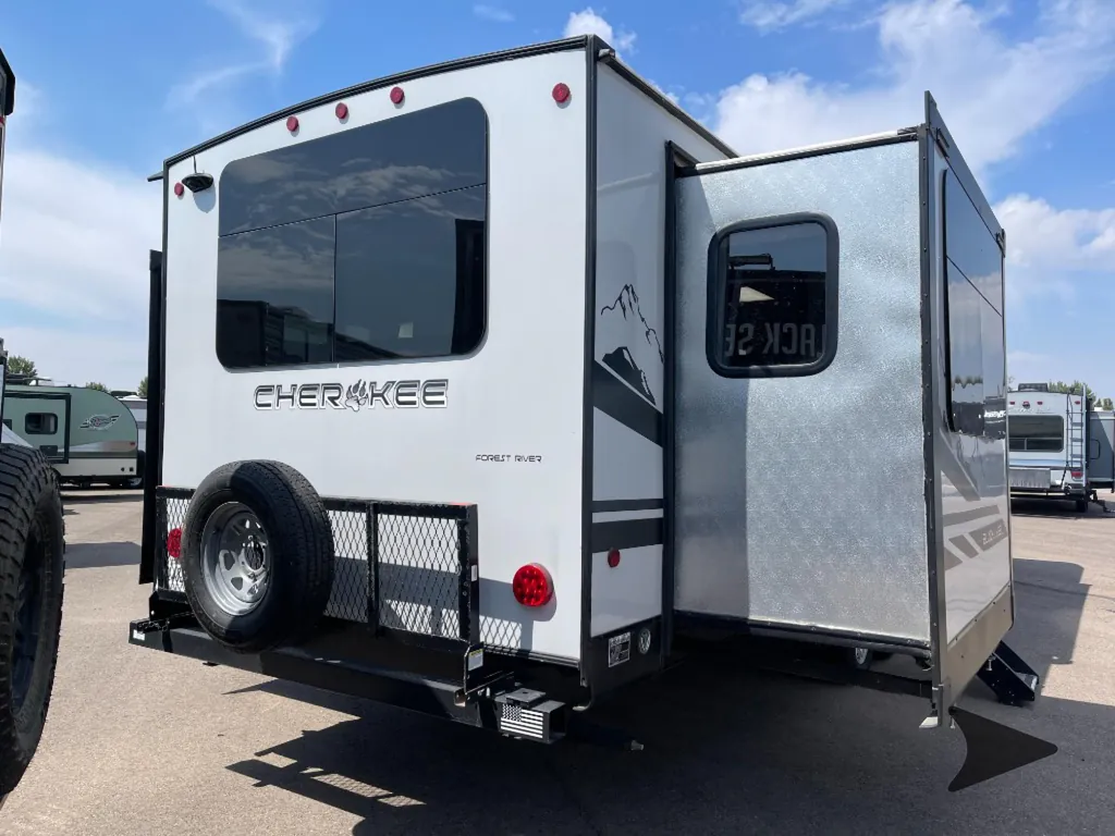 2021 Forest River Cherokee 306MM, Photos photo 11