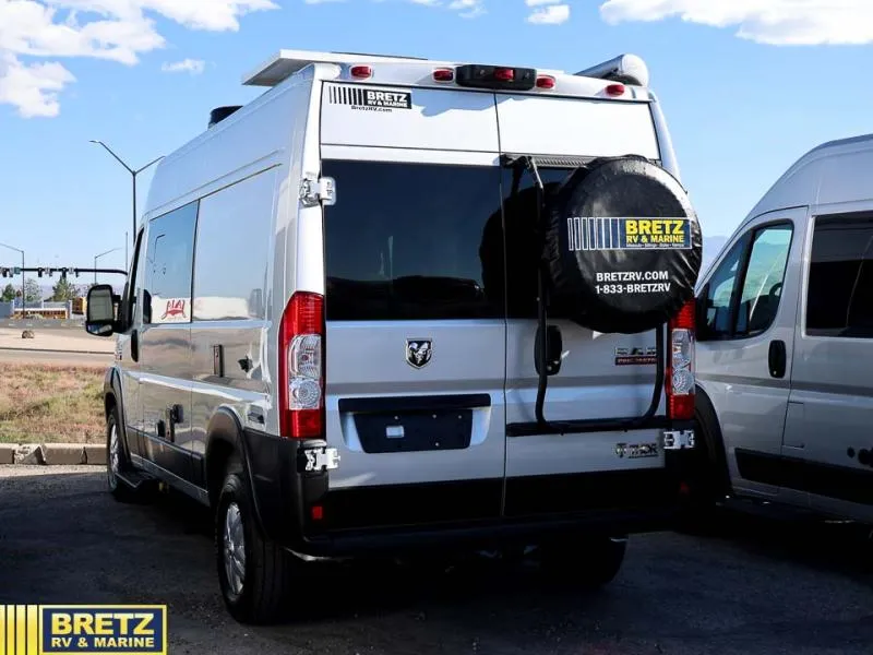 2022 Thor Motor Coach Rize 18M - Photo 3