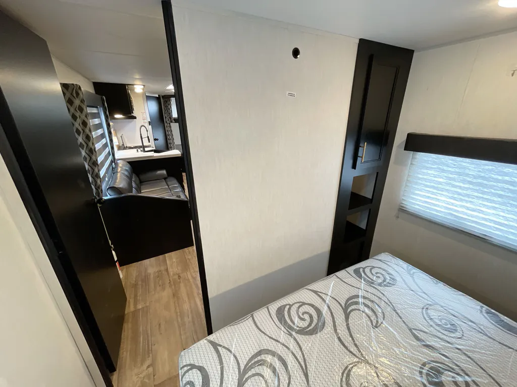 2022 Forest River Cherokee 274BRB, Photos photo 13