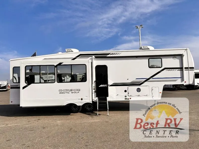 2026 Forest River Cherokee Arctic Wolf 3250SUITE - Photo 3