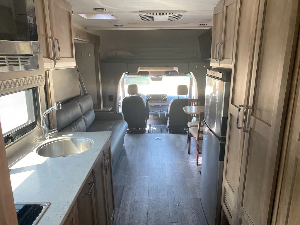 2023 Tiffin Wayfarer 25 JW, Photos photo 20