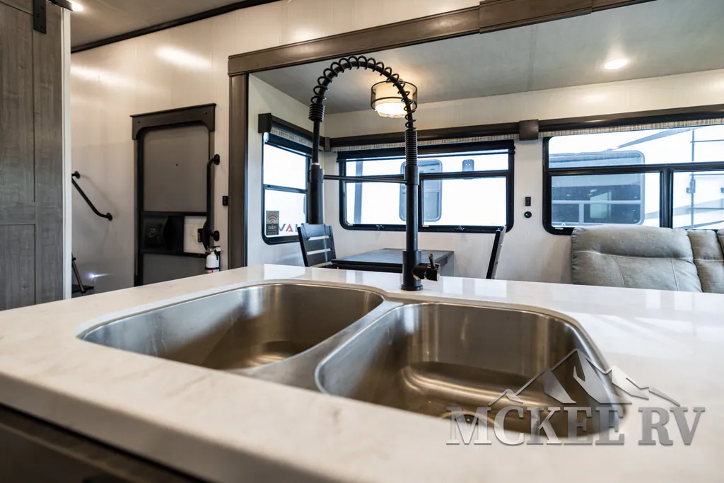 2022 Forest River Cedar Creek 377BH, Photos photo 8
