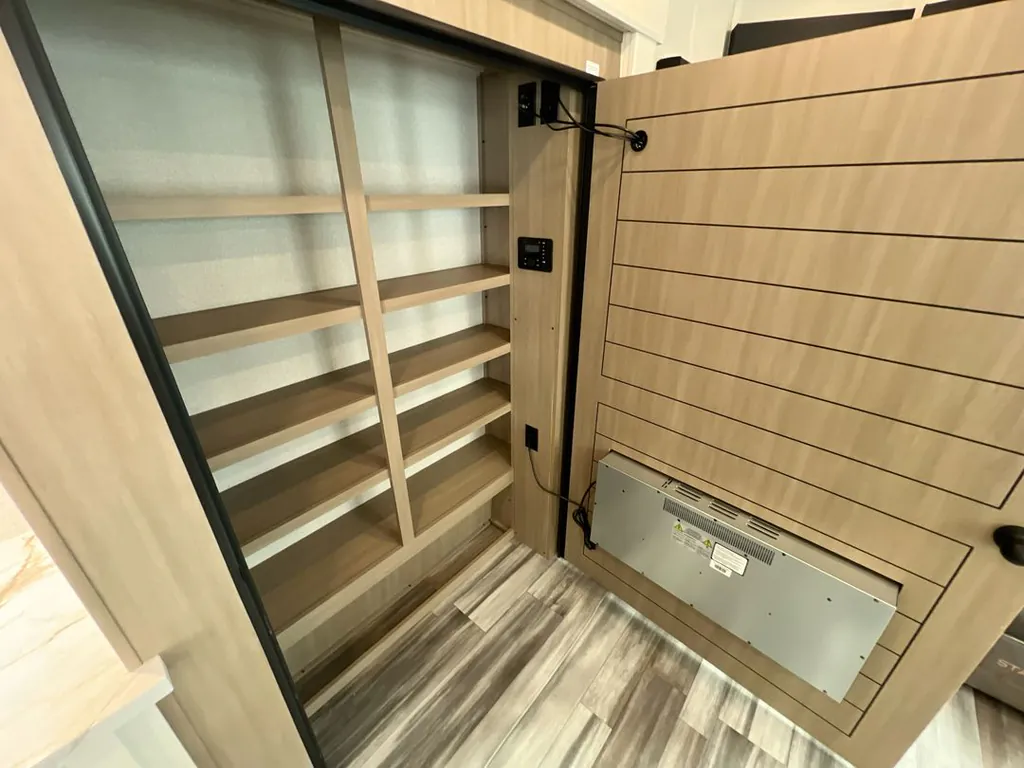 2026 Jayco Jay Flight Bungalow 401FLTS DS, Photos photo 13