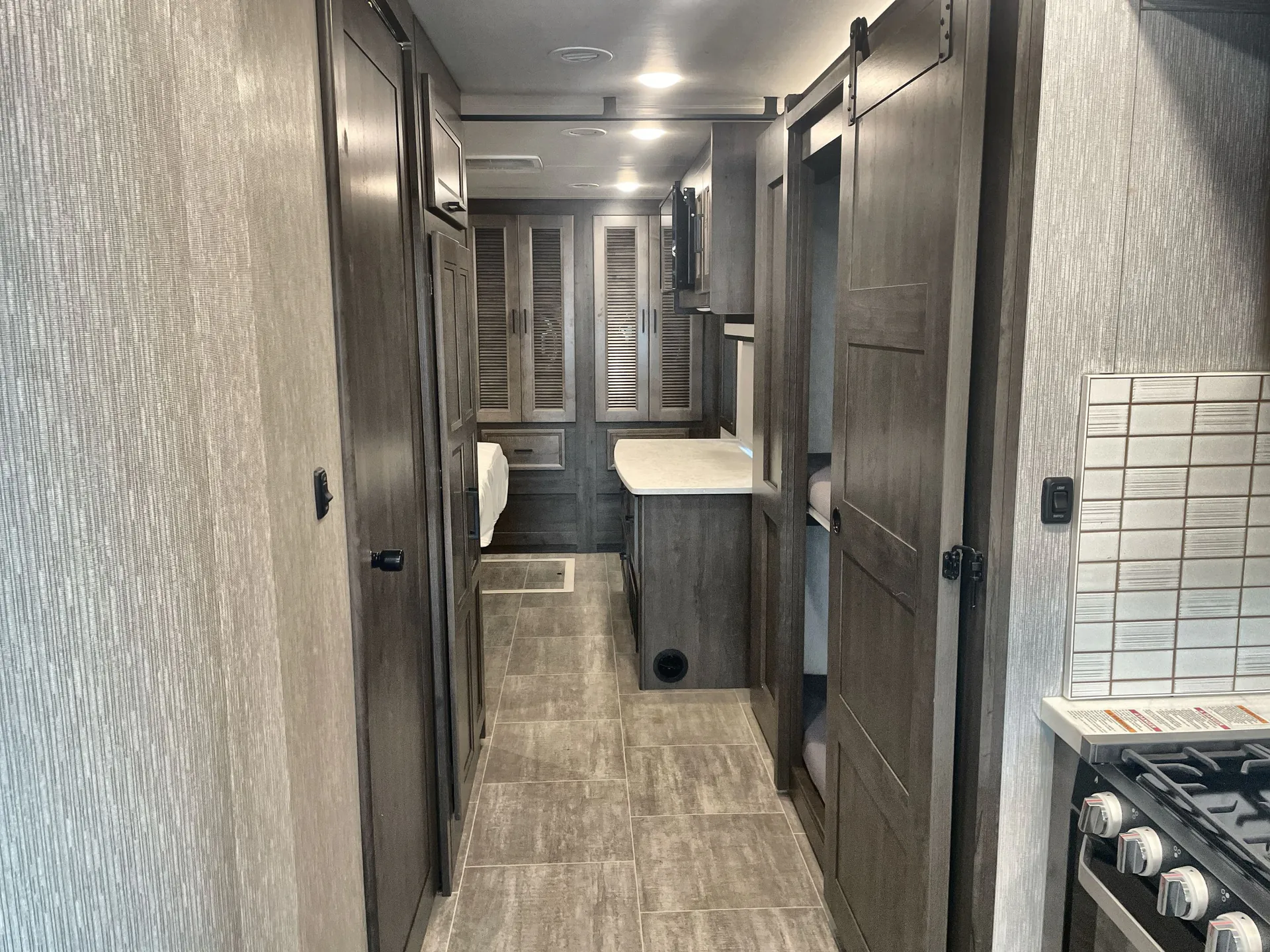 2023 Coachmen Sportscoach SRS 376ES — living area main