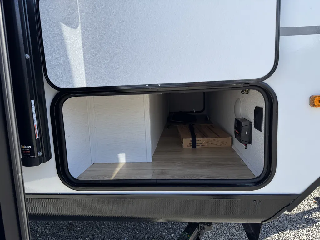 2027 Coachmen Apex Nano 186BH, Photos photo 2