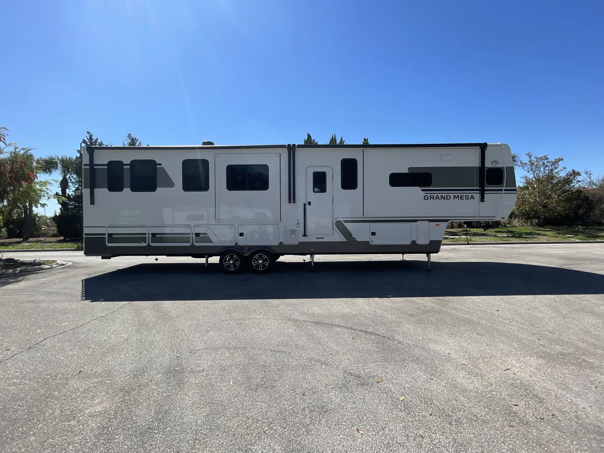 2026 Forest River Puma Grand Mesa 395FKL — campside