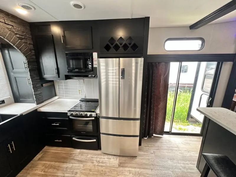 2021 Forest River Cherokee 39SR - Photo 3