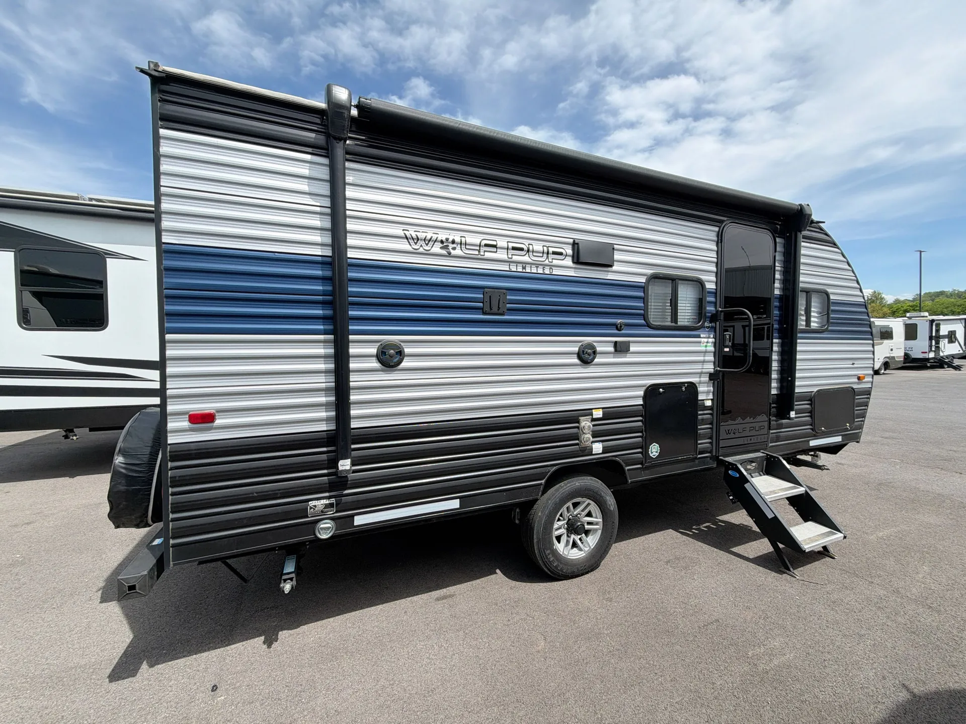 2022 Forest River Cherokee Wolf Pup 18TO — campside