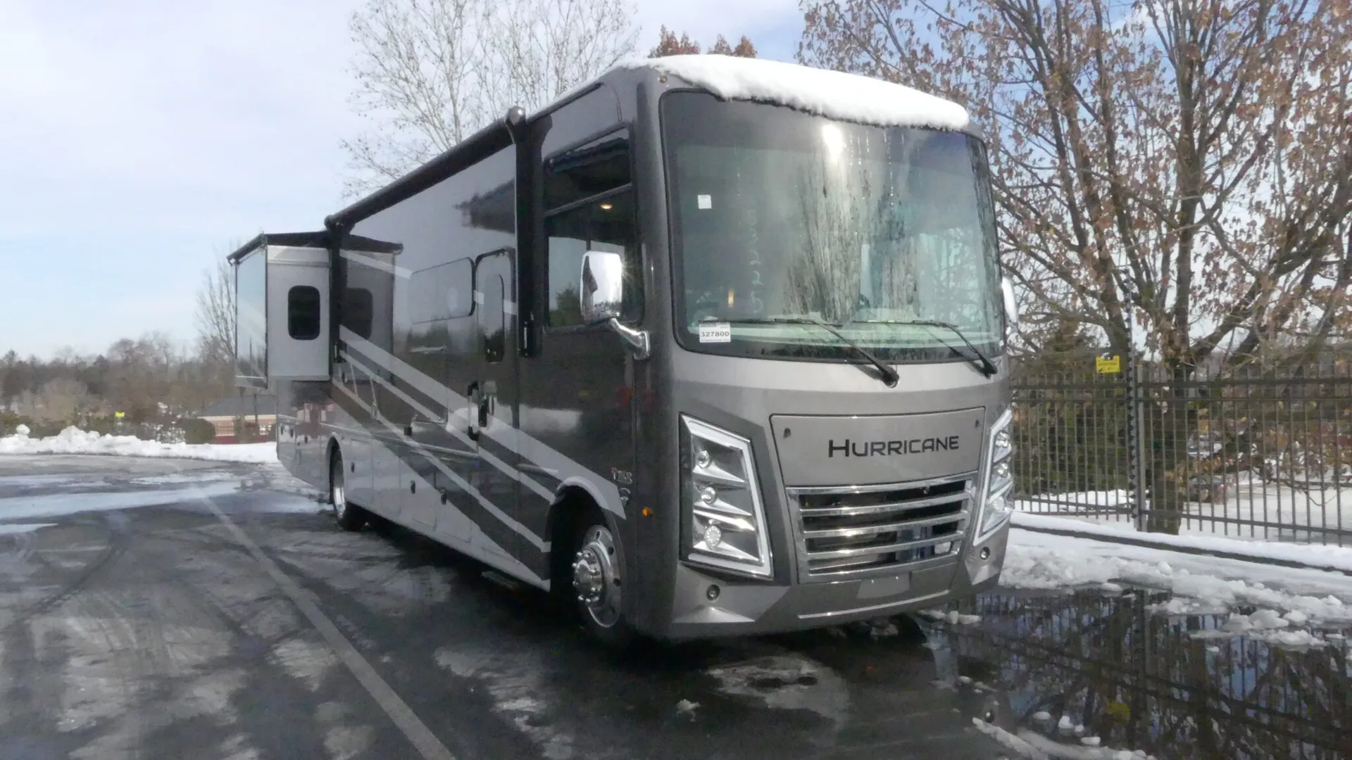 2026 Thor Motor Coach Hurricane 35G - Photo 2