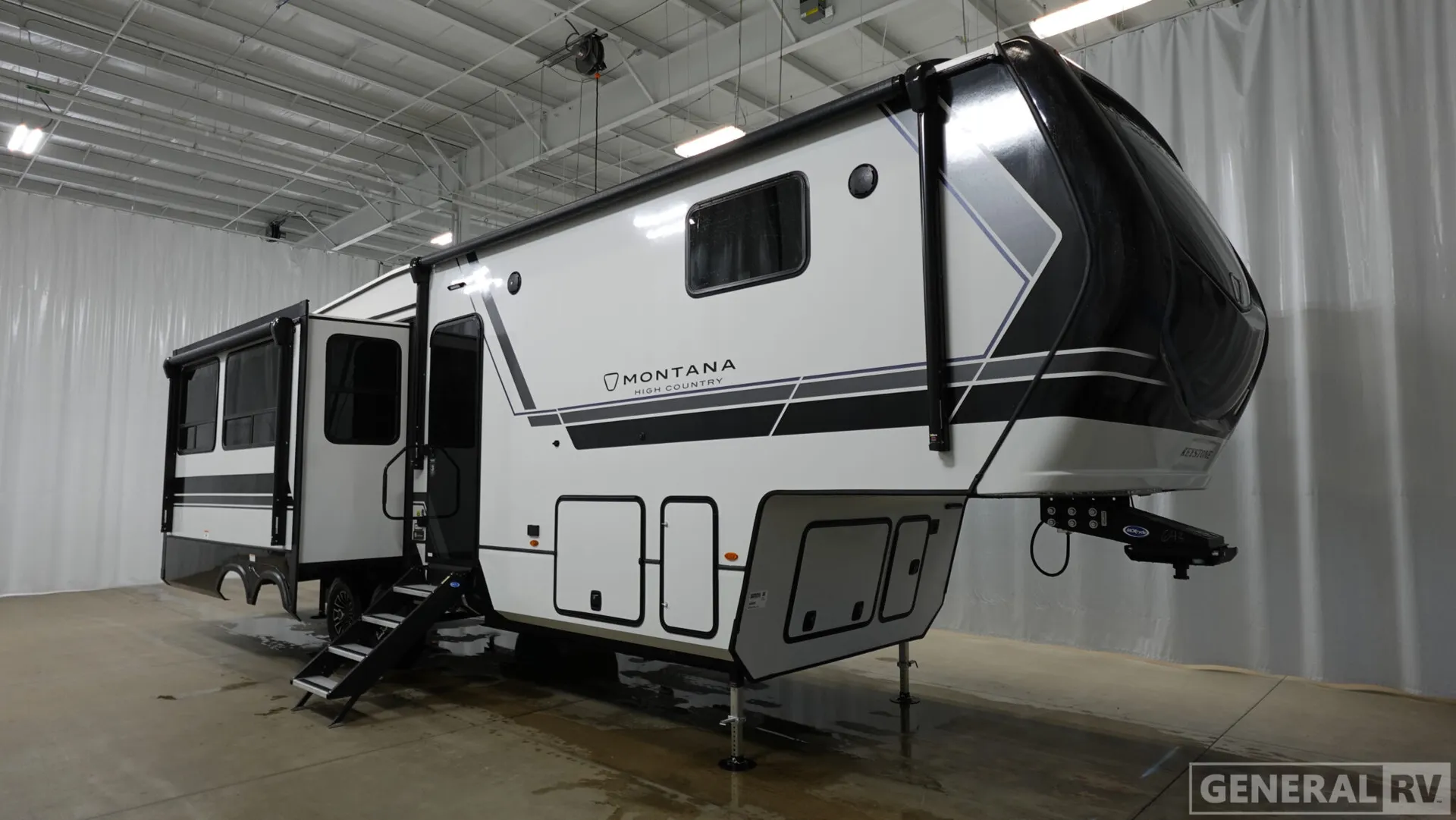2026 Keystone Montana High Country 295RL - Photo 2
