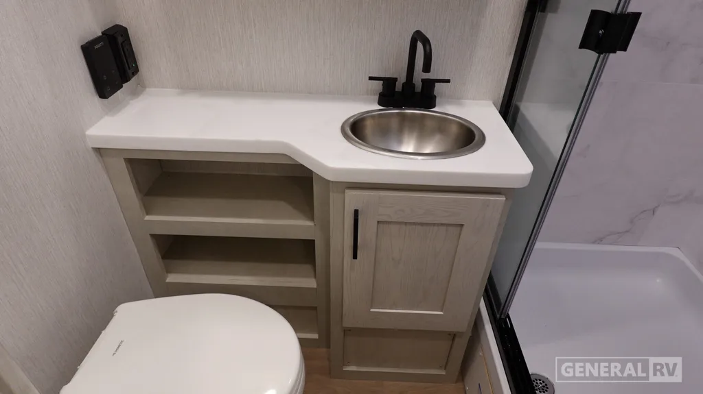 2027 NeXus RV Ghost 33DS, Photos photo 27