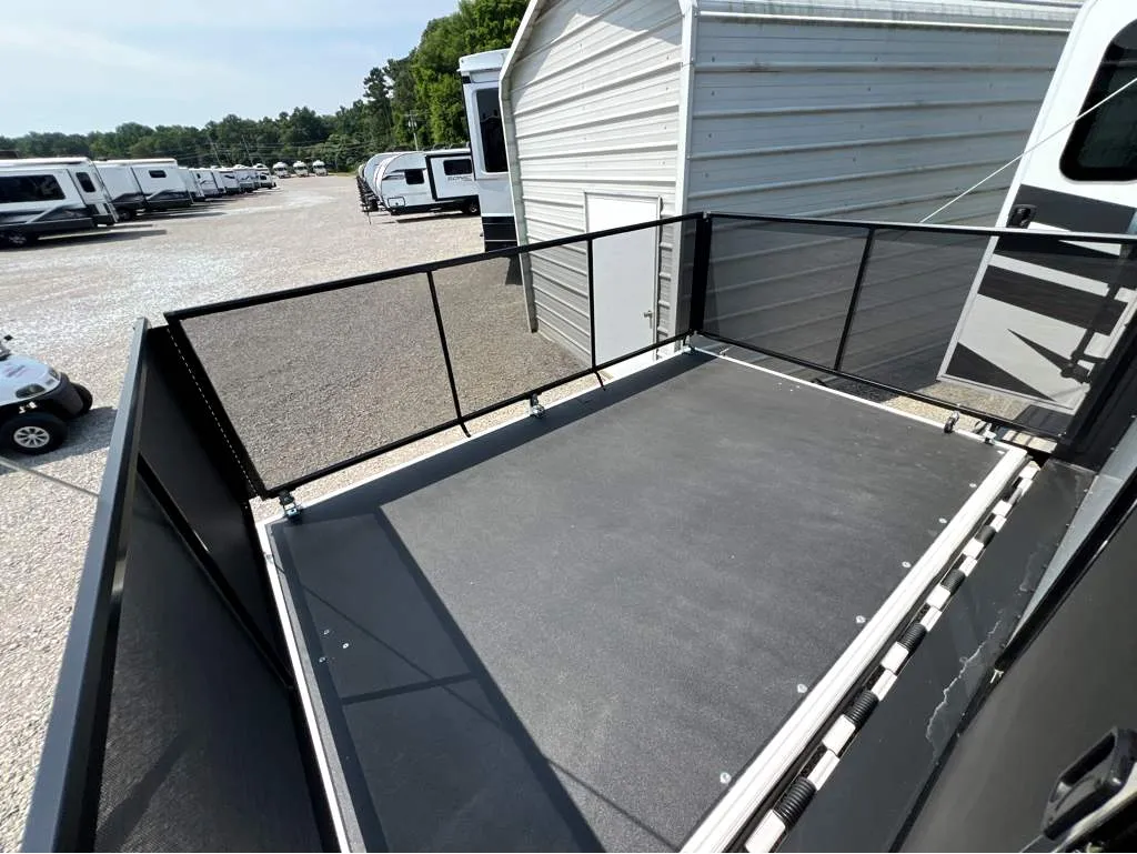2025 Jayco Seismic Luxury Series 4113, Exterior photo 4