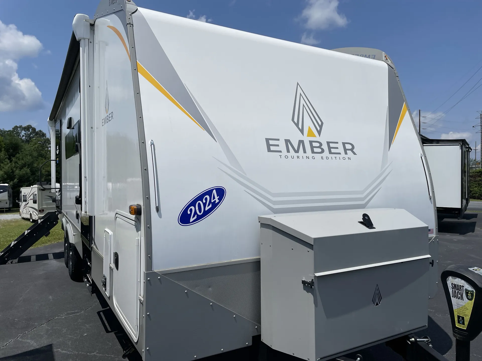2024 Ember RV Touring Edition 26MRB - Photo 2