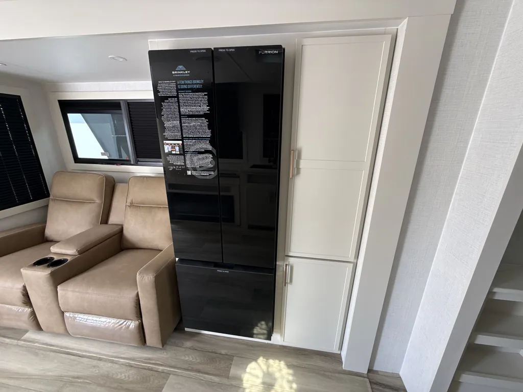 2026 Brinkley Model I 294, Photos photo 25