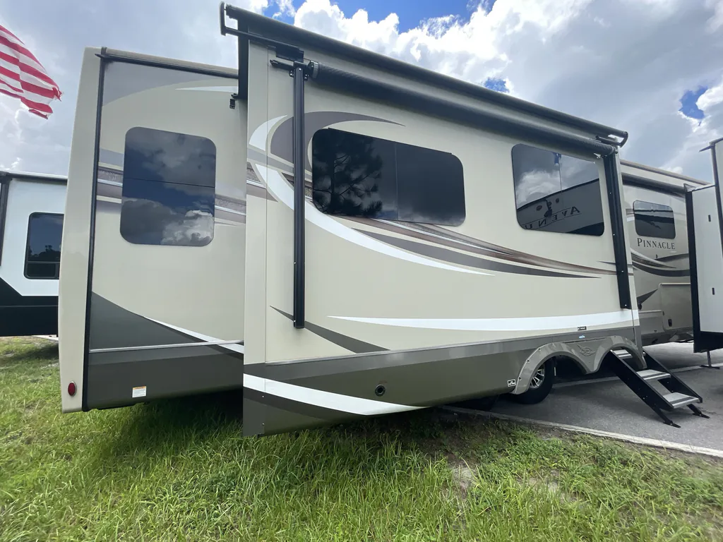 2020 Jayco Pinnacle 36FBTS, Photos photo 5