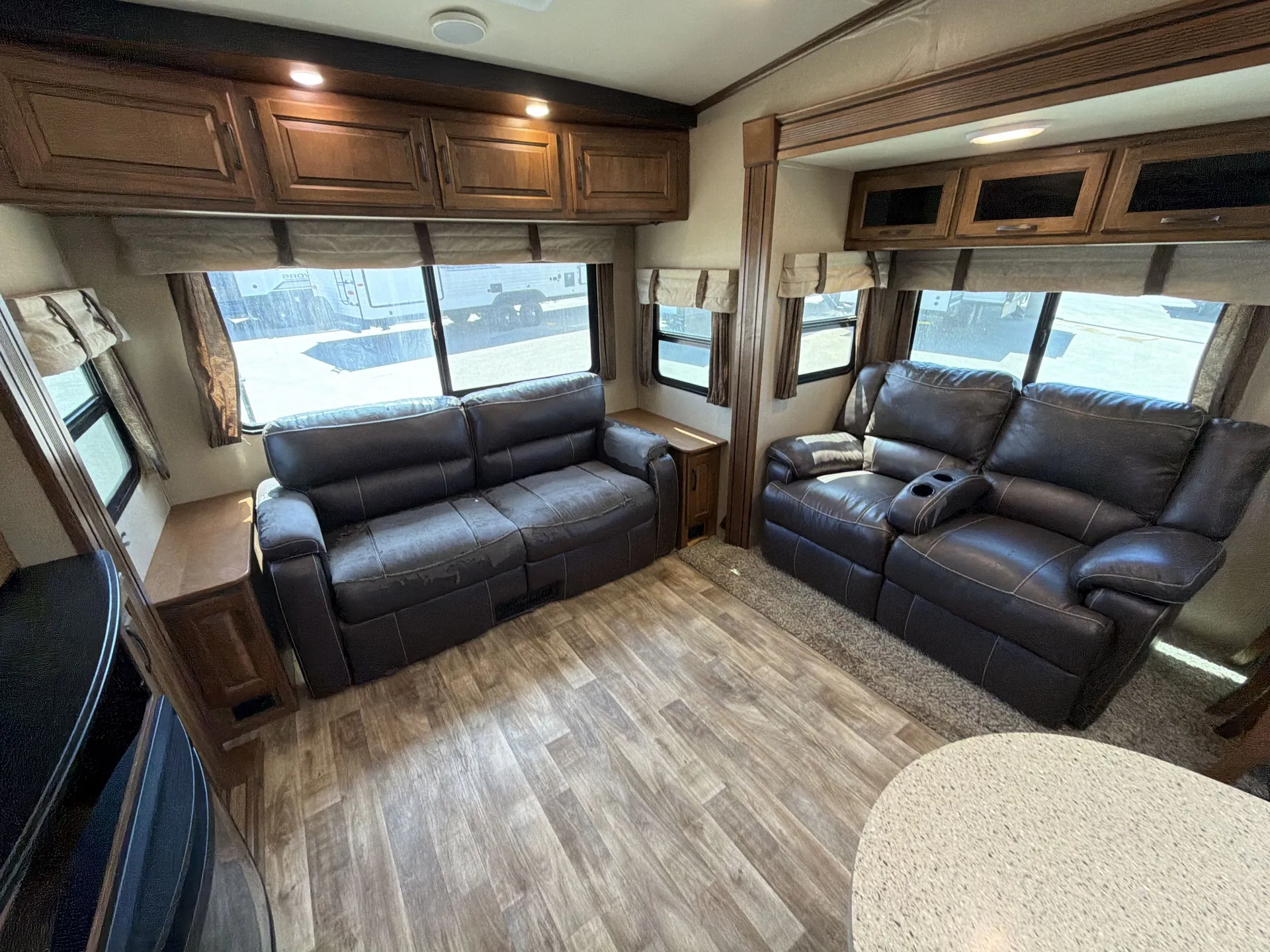 2015 Grand Design Reflection 29RS — living area main