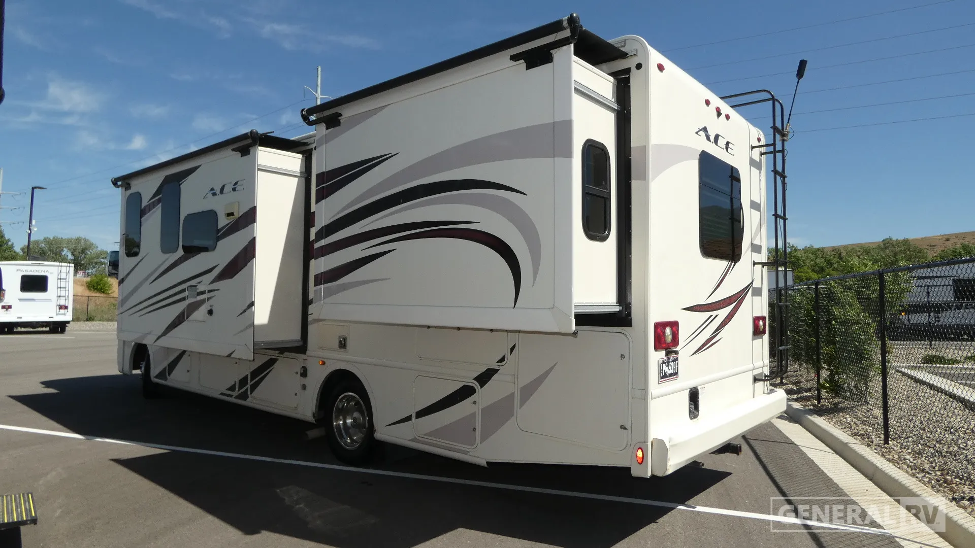 2018 Thor Motor Coach ACE 29.4 - Photo 4