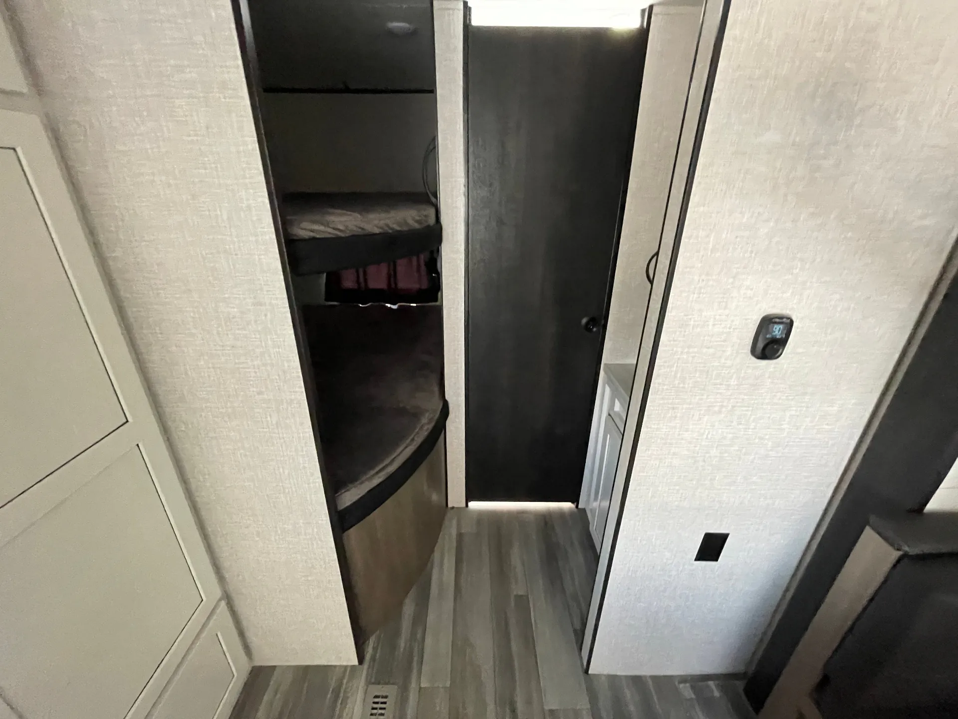 2024 Jayco Jay Flight 261BHSW - Photo 2