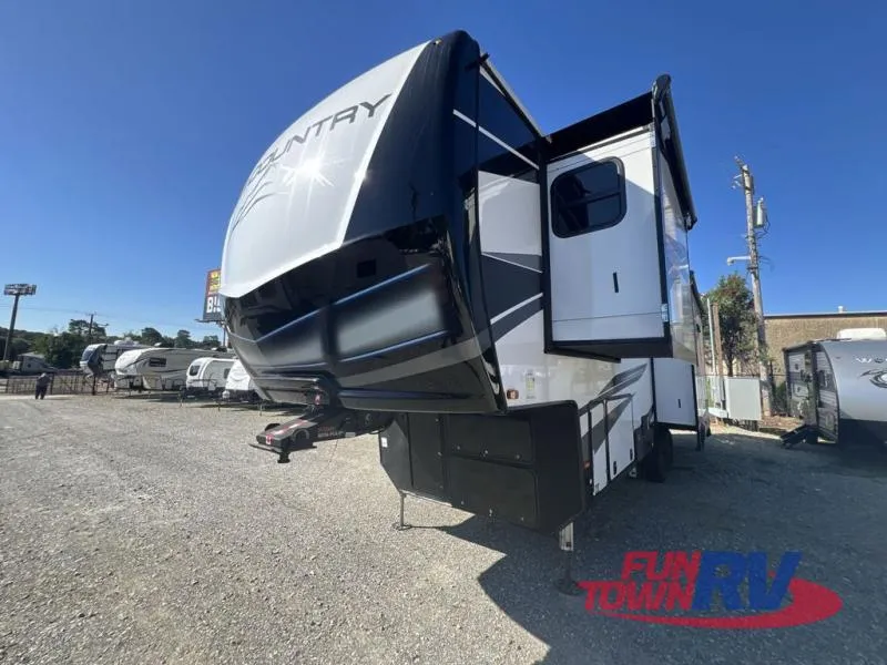 2023 Heartland Big Country 3200RLK - Photo 4