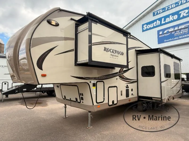 2017 Forest River RV Rockwood Signature Ultra Lite 8280WS - Photo 4