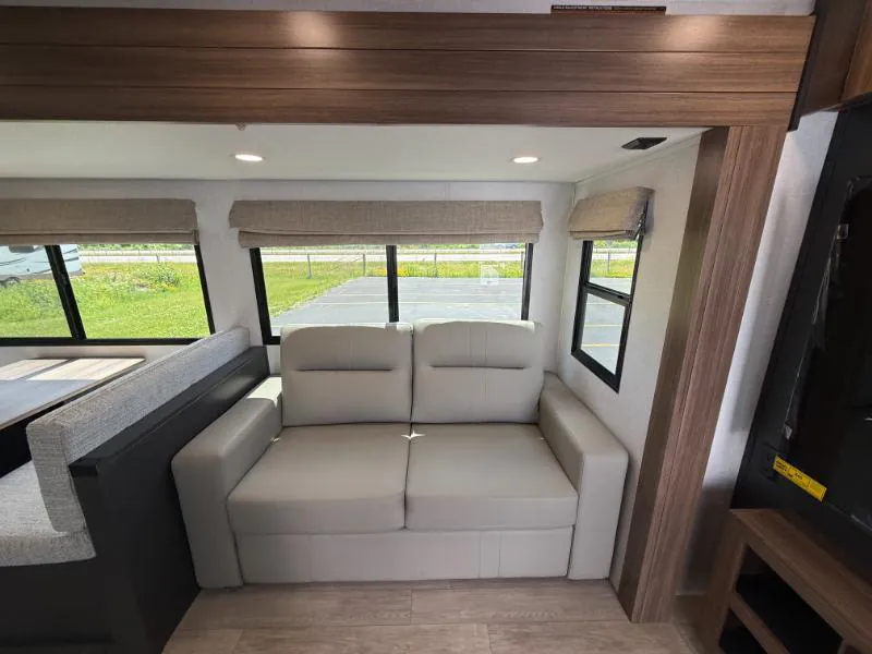 2027 Forest River Vibe 2600RK - Photo 4