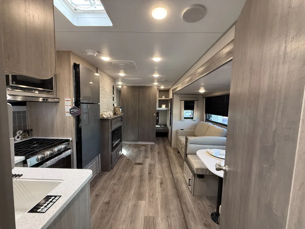 2026 Coachmen Catalina Legacy Edition 333DORM, Photos photo 65