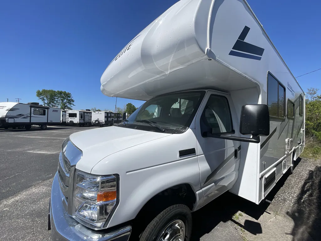 2026 Thor Motor Coach Freedom Elite 28HZ, Photos photo 5