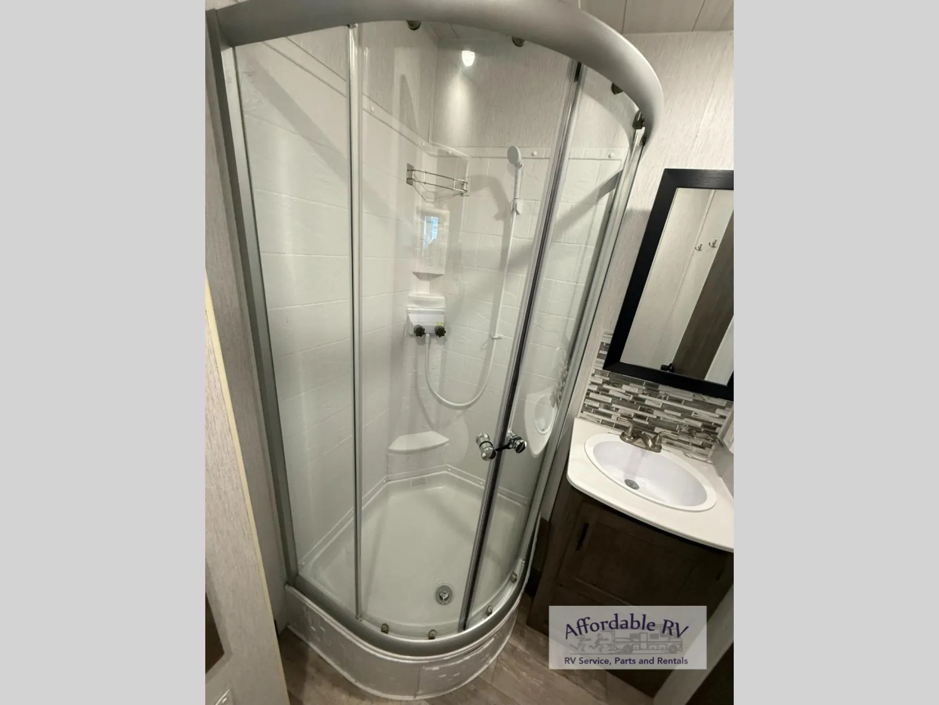 2022 Forest River Shockwave 27RQGDX — Photo 5